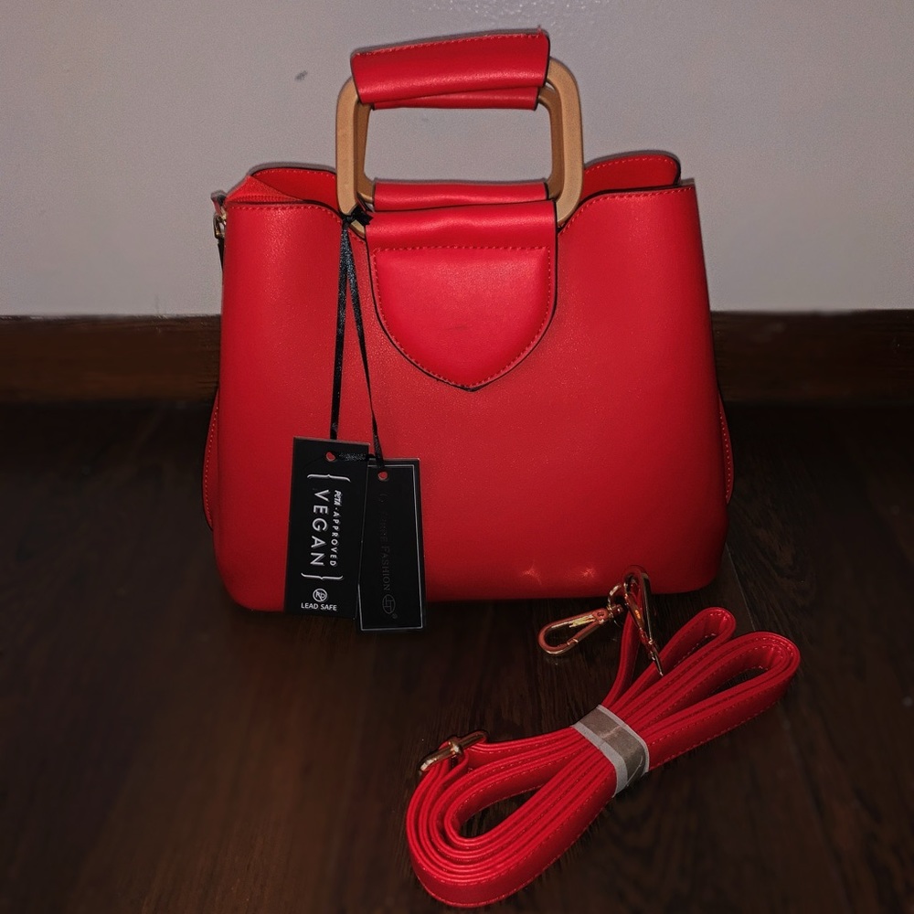 Retro inspired fashion handbag.